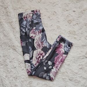 *LAST CHANCE!* Marika Floral Crop Leggings With Side Pocket
